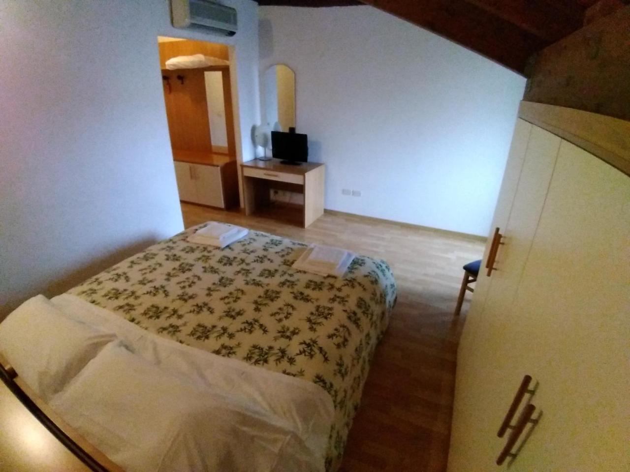 Hotel Oasi Muggia Luaran gambar